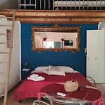 Cassari Room