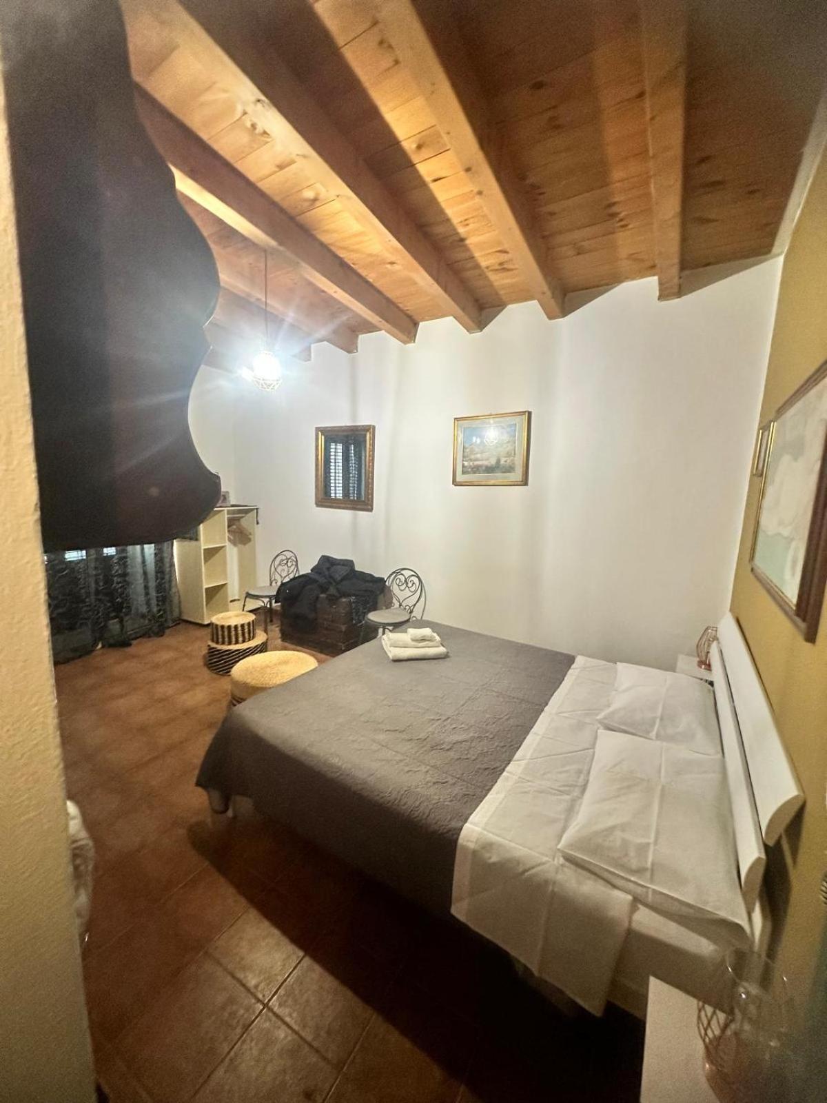 Cassari